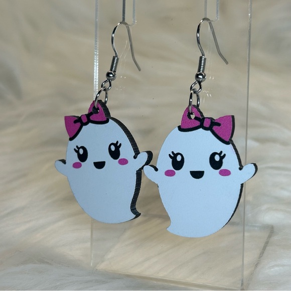 Wooden Ghost Earrings - Picture 5 of 5